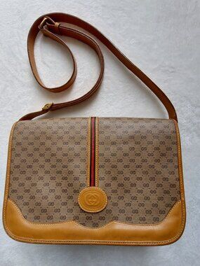 Vintage GUCCI GG Supreme Canvas Web Sherry Line Trapeze Messenger Bag